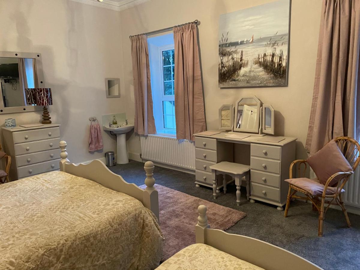 Bed and Breakfast Admiralty House à Moville Extérieur photo