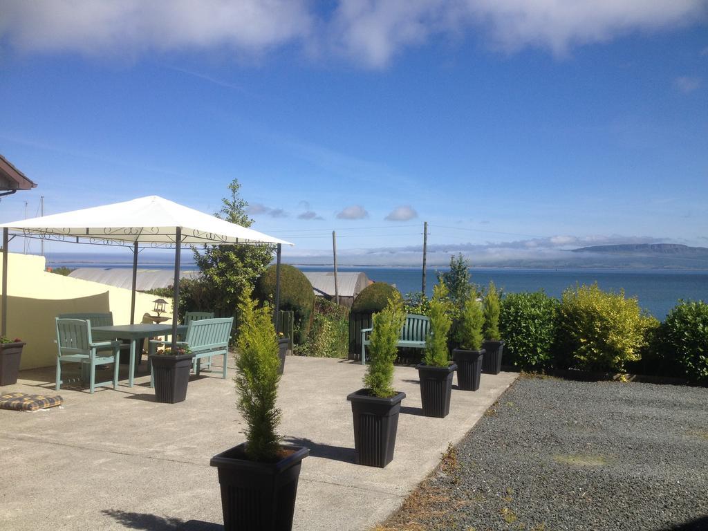 Bed and Breakfast Admiralty House à Moville Extérieur photo